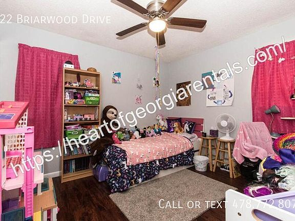 2nd image of 122 Briarwood Dr