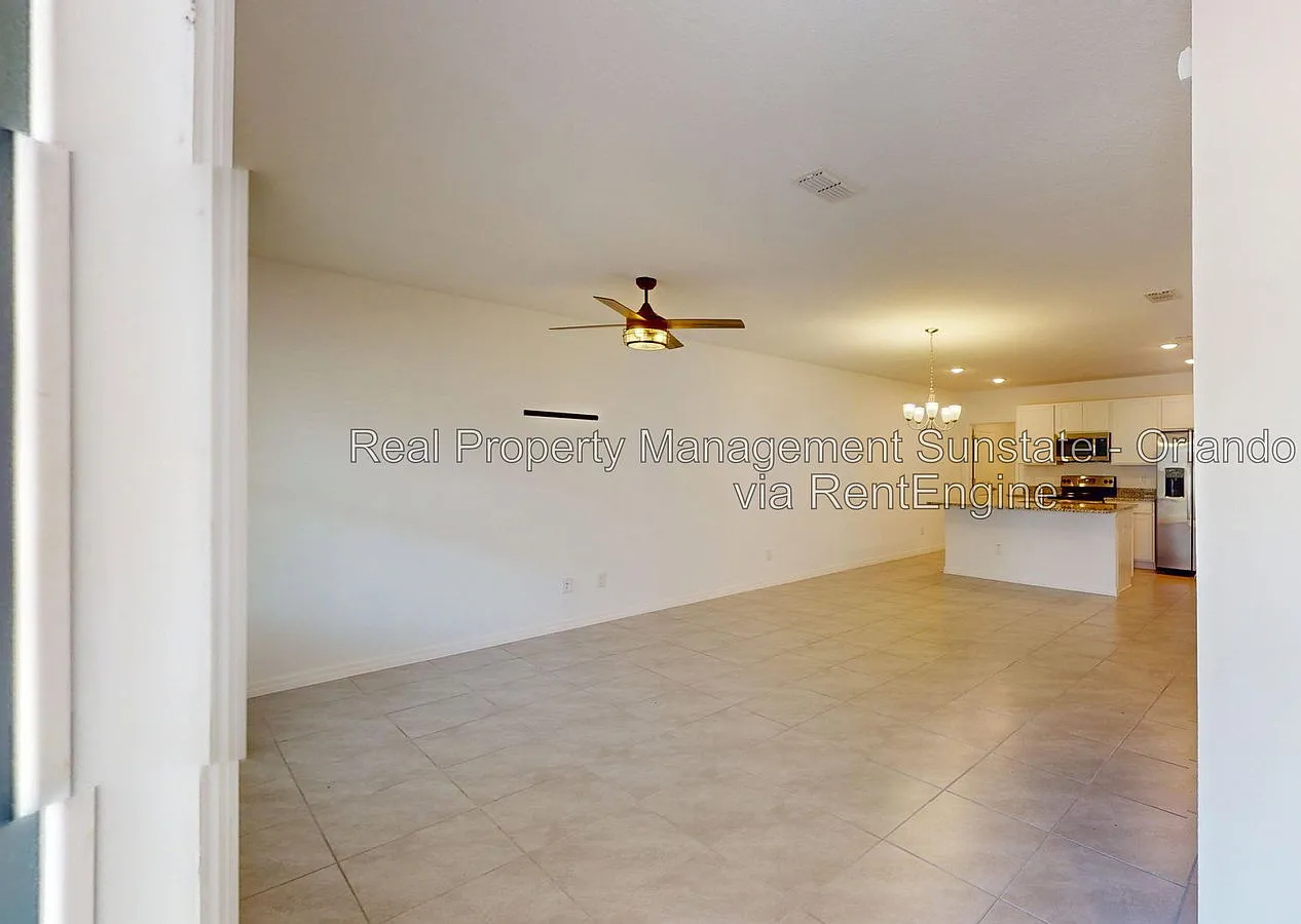2 bed, 2.5 bath, 1200 sqft, $1,950 — Photo 4