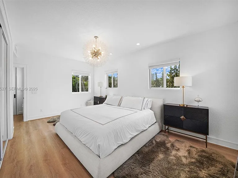 5237 La Gorce Dr — Photo 17