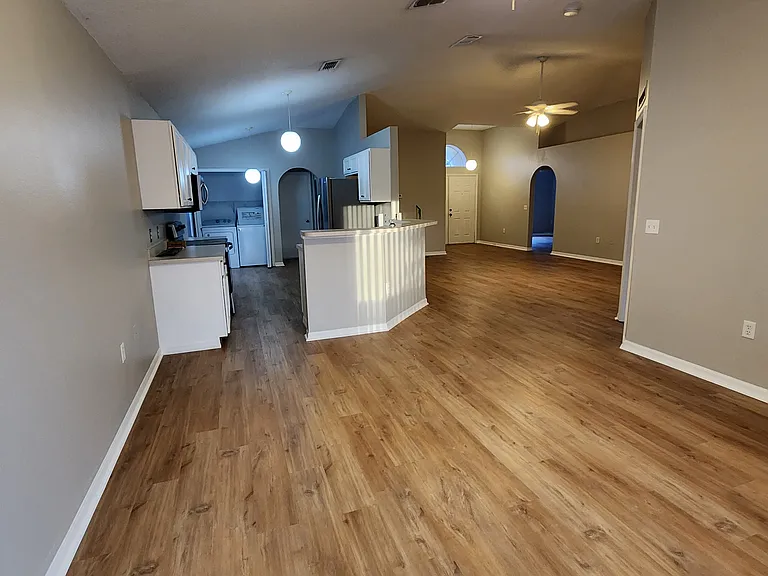 4921 Fiske Cir — Photo 5