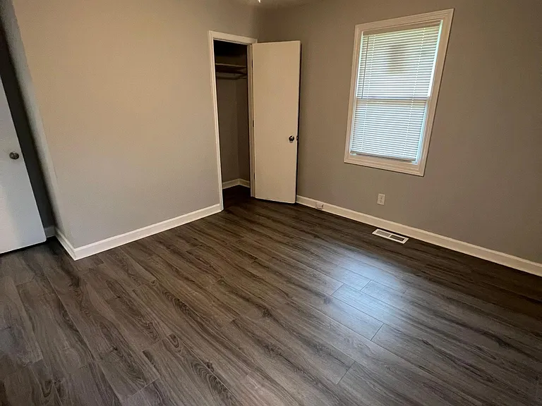 909 C St — Photo 15