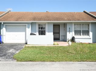 420 Lakewood Cir APT D, Margate, FL 33063