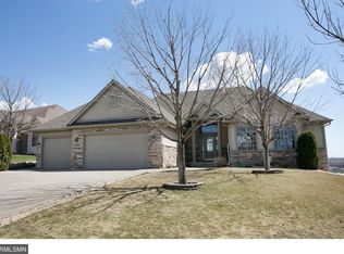 3024 Carey Heights Dr, Saint Paul, MN 55109