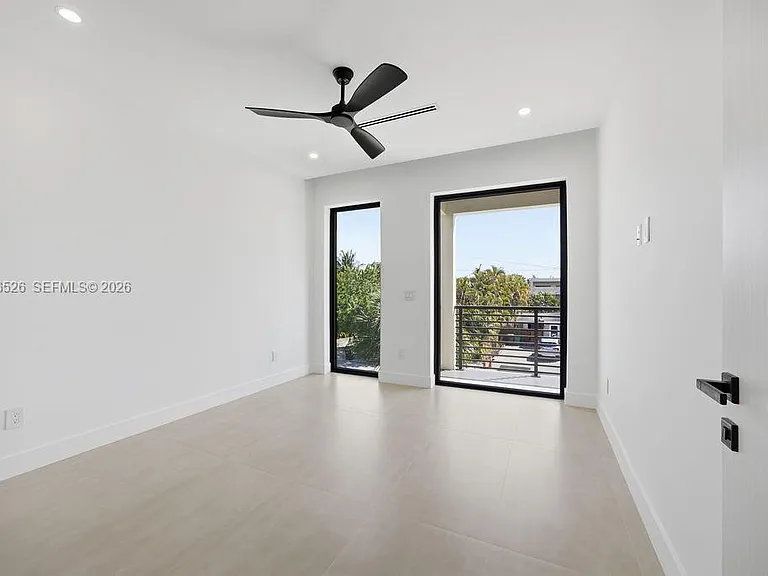 1337 NE 13th Ave #1337 — Photo 42