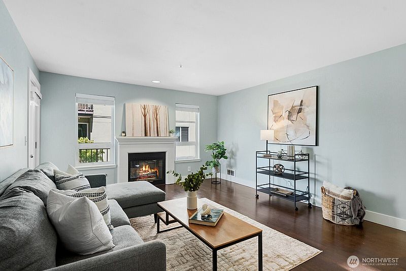 3rd image of 1711 E Olive Way #314
