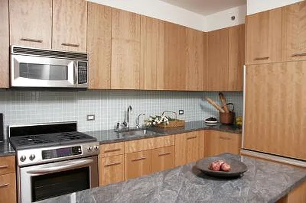 Rented by Corcoran | media 23