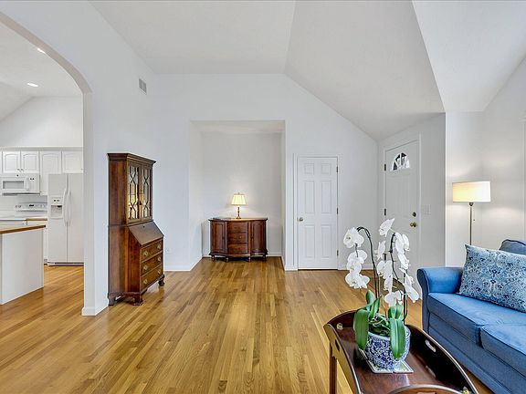 5th image of 73 Ennsbrook Drive