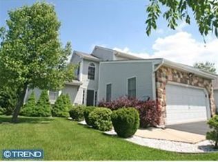 13 Scotch Pine Rd, Newark, DE 19711