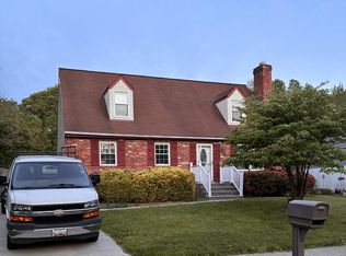 919 S Truro Ln, Crofton, MD 21114