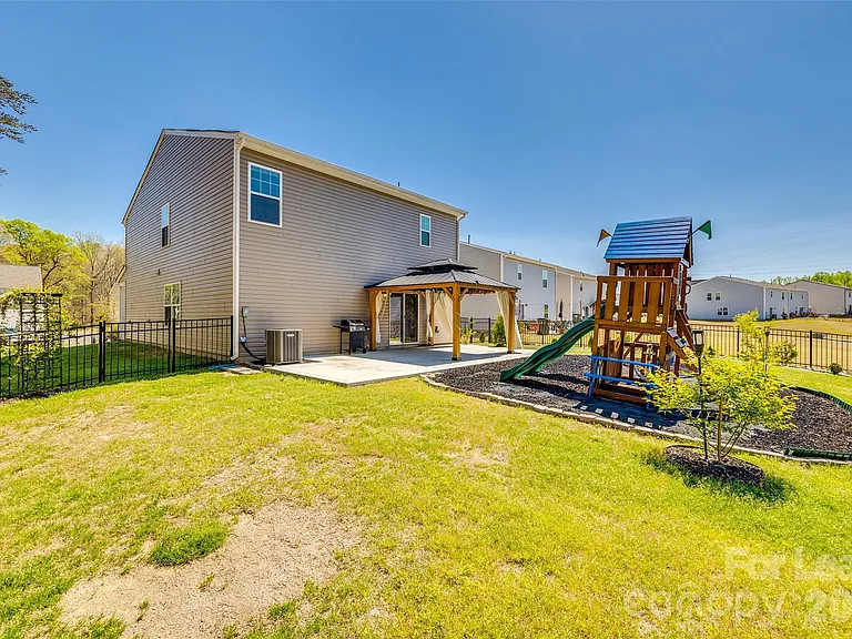 1131 Ava Trail Ln — Photo 32