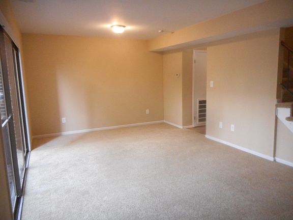 5th image of 115 Windsor Pines Way APT I