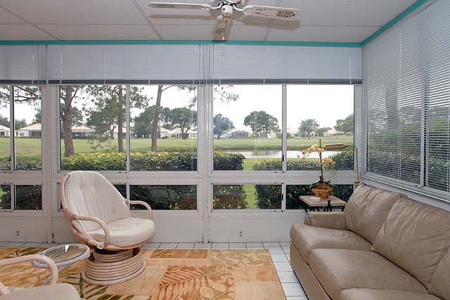 1st image of 208 Wexford Pl