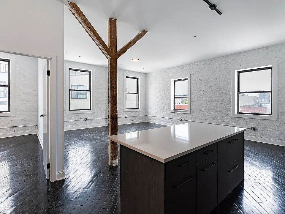 1st image of 190 Berry St #1114D