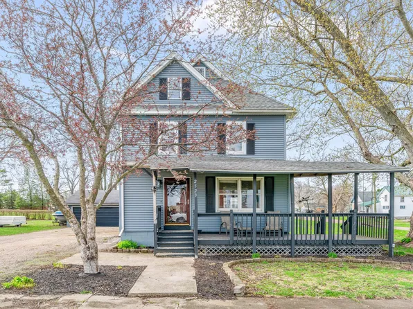 2523 Woods St, West Brooklyn, IL 61378