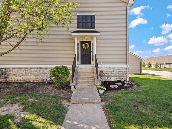 2nd image of 6530 Crab Apple Dr #B