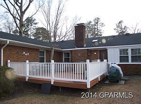 5th image of 205 Hampton Cir