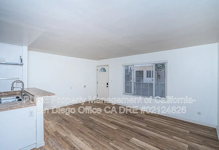 3780 Swift Ave #4 — Photo 2