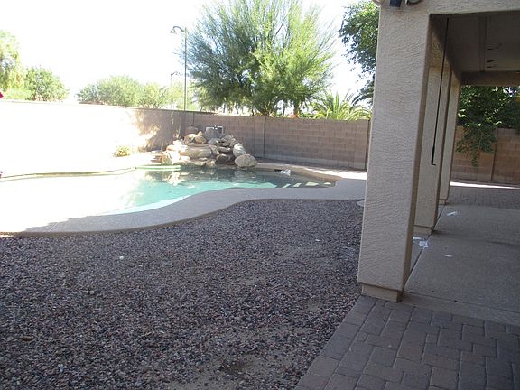 3rd image of 42418 W Chimayo Dr
