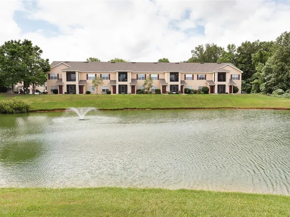 447 W Longleaf Dr APT 1212, Auburn, AL 36832