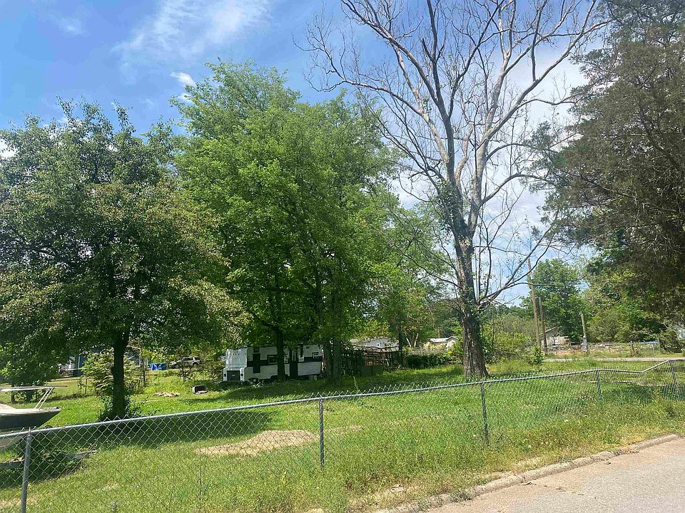 2nd image of 0 N 5th St