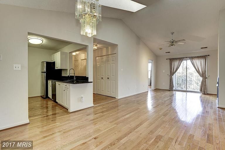 1st image of 15302 Diamond Cove Ter APT 9-3