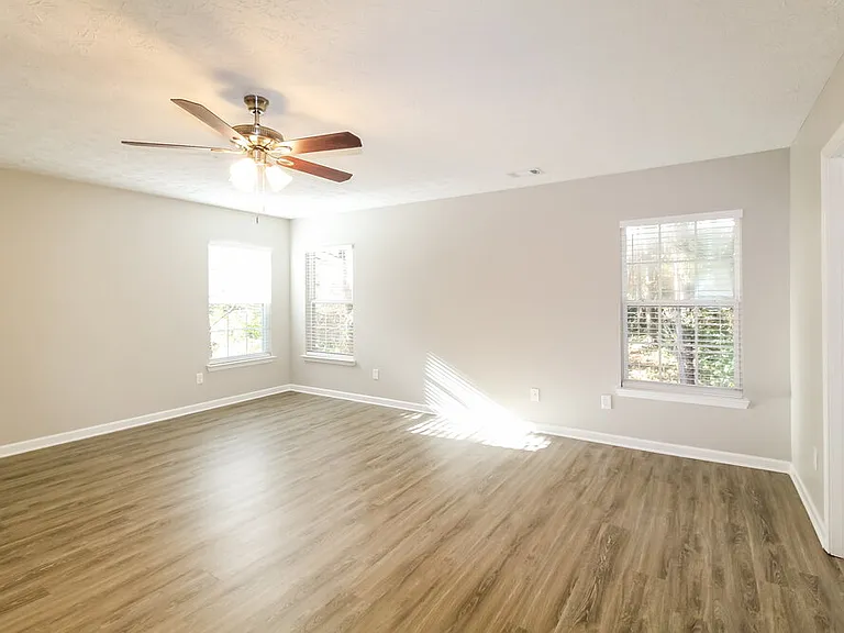 607 Leaflet Ives Trl — Photo 10