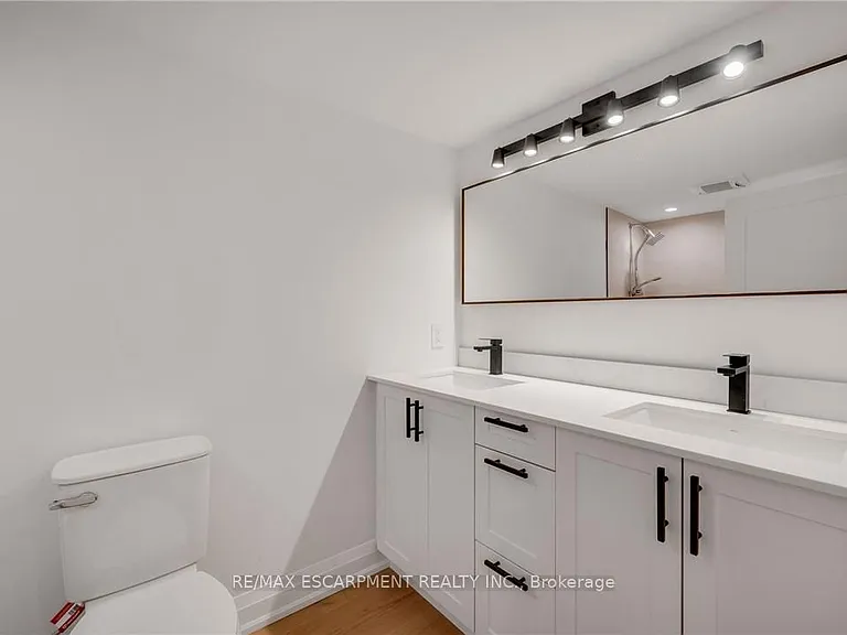 1339 Augustine Dr — Photo 13