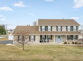 7218 Salzbrenner Ln, Machesney Park, IL 61115