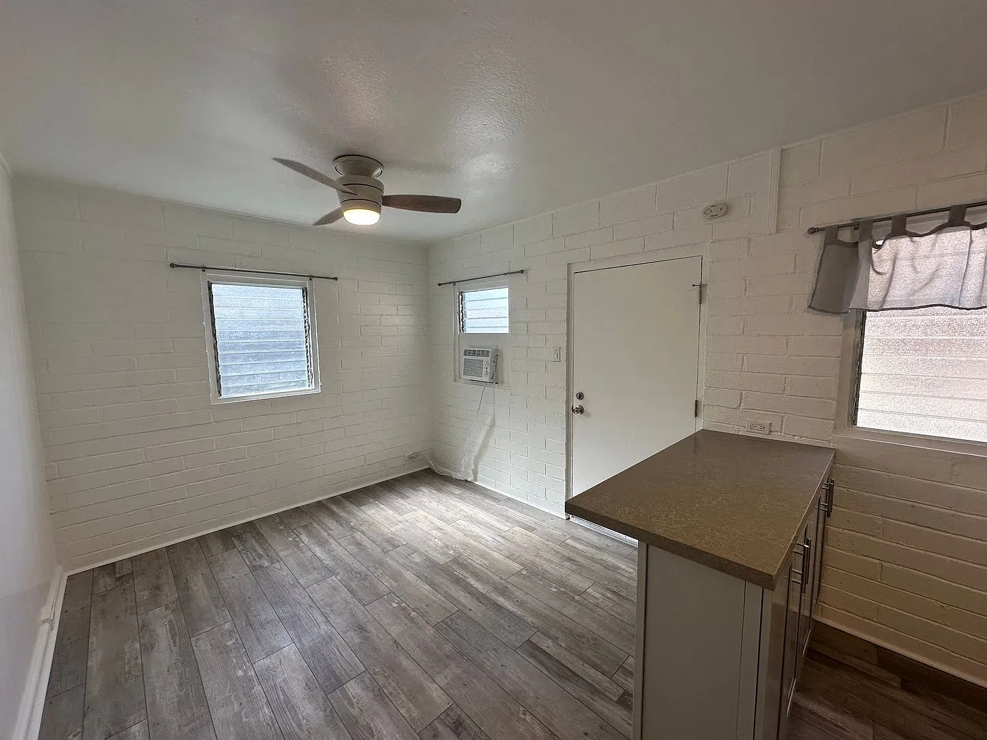 1223 Wilder Avenue — Photo 3