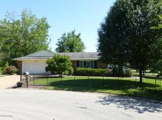 1308 Hemlock Dr, Marion, IL 62959