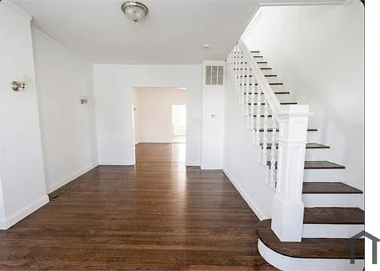 3632 Parkdale Ave — Photo 5