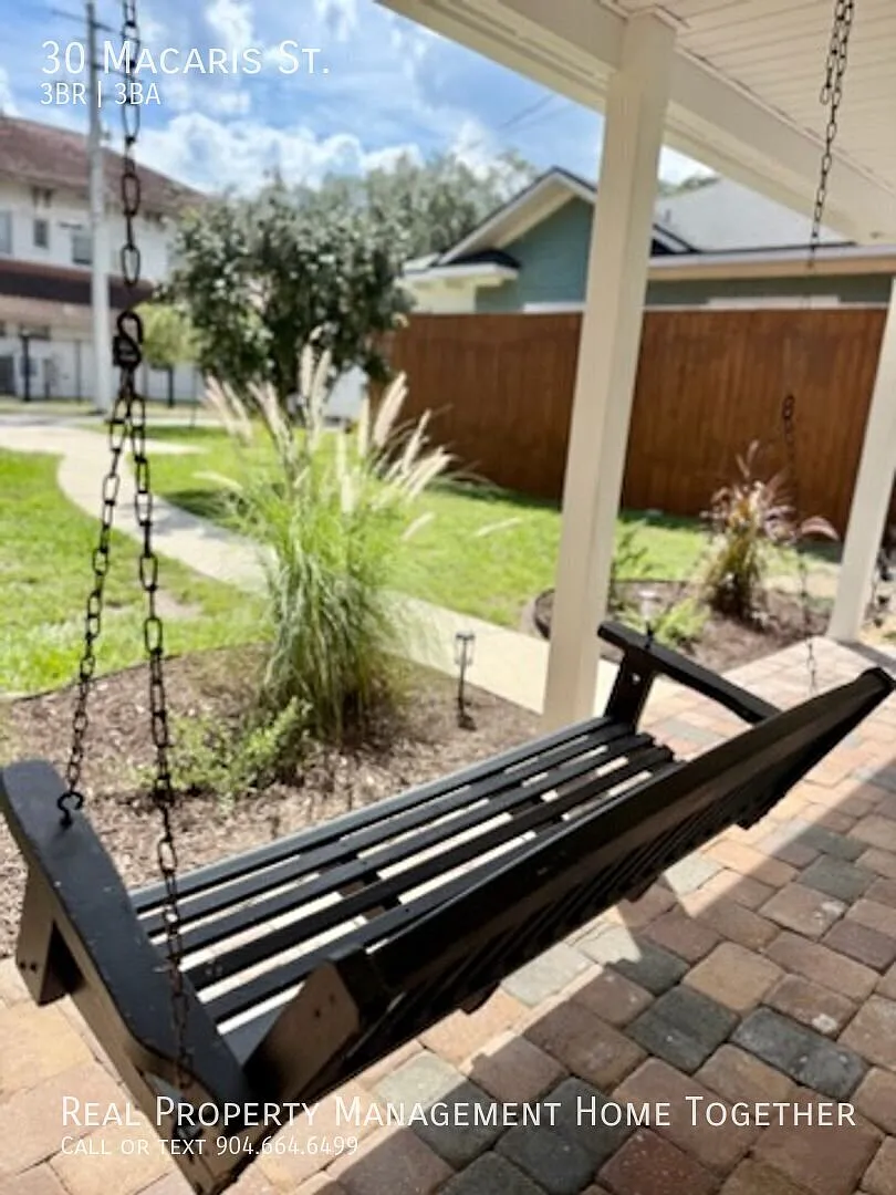 Rare Opportunity - Updated 3 BR/3BA Historic Living, mins to Everything, Tucked away in Charming ... — Photo 3