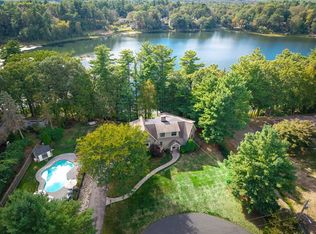 25 Juniper St, Wenham, MA 01984