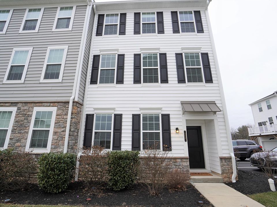 1st image of 23 Jessop Ln