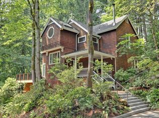 8965 SW Cedarwood Ln, Portland, OR 97225