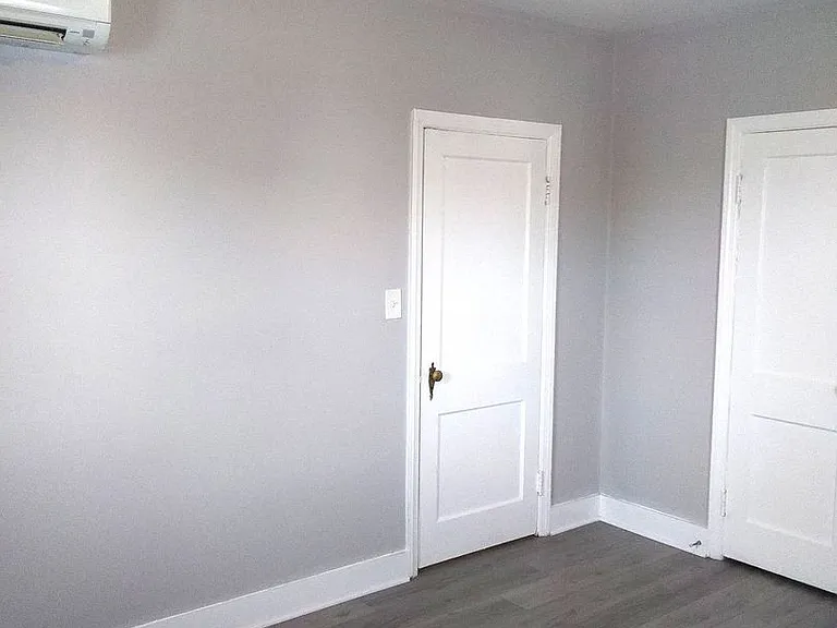 Harborview Apartments — Photo 9