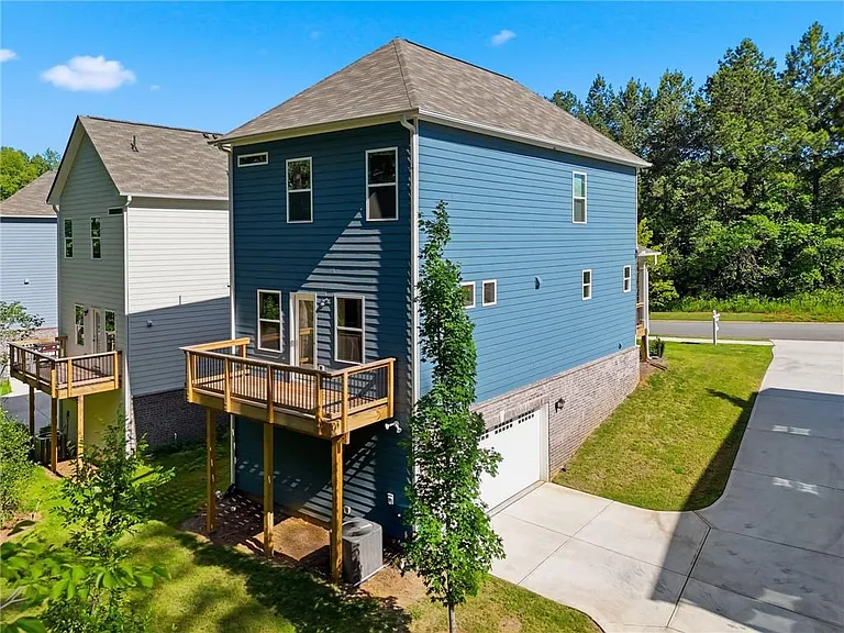 1670 Eagle Dr — Photo 47