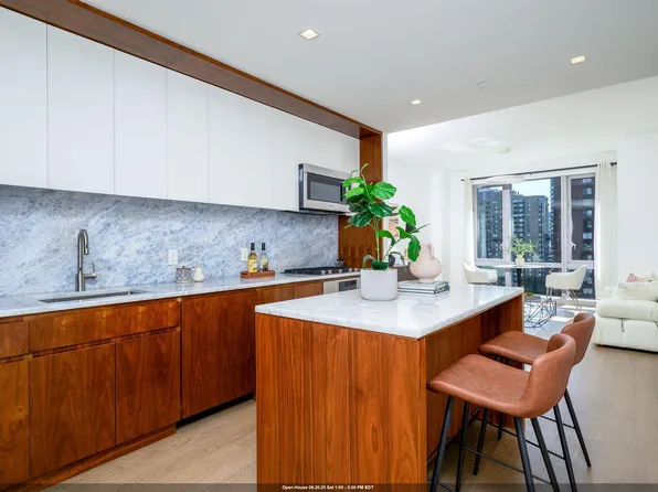 75 Park Lane South image 1 of 50