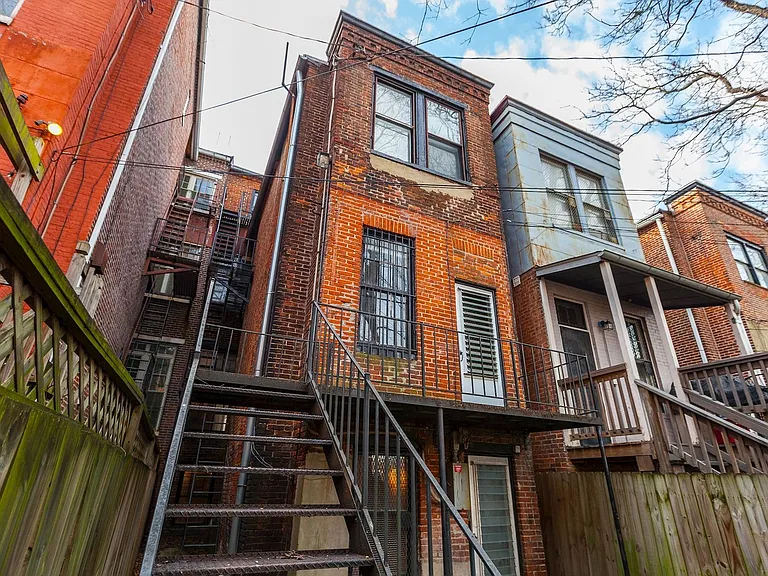 1805 Bolton St — Photo 27
