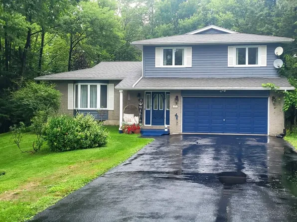 15 Archibald Dr, Halifax, NS B2T 1E8