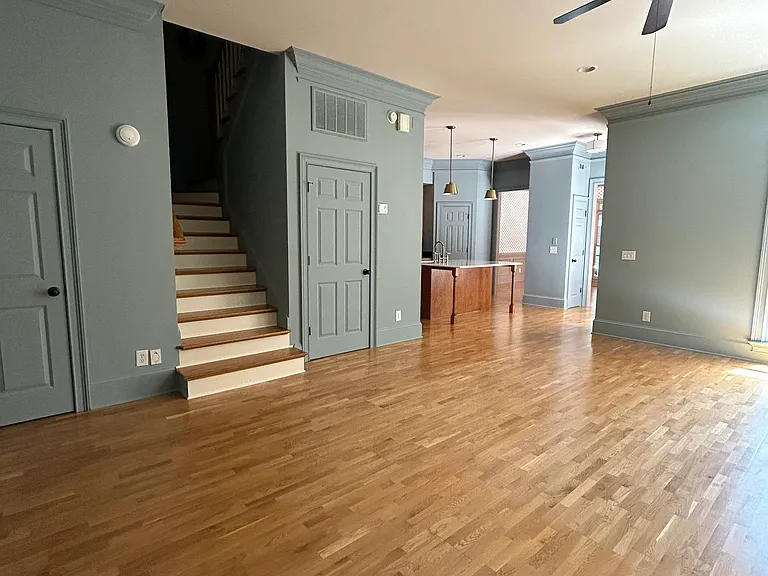 8 Rivoli Ln — Photo 9