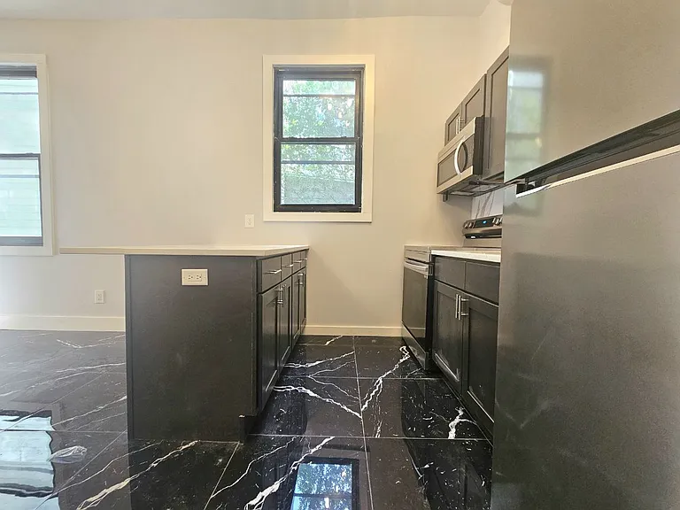 226 Roseville Ave #52 — Photo 4