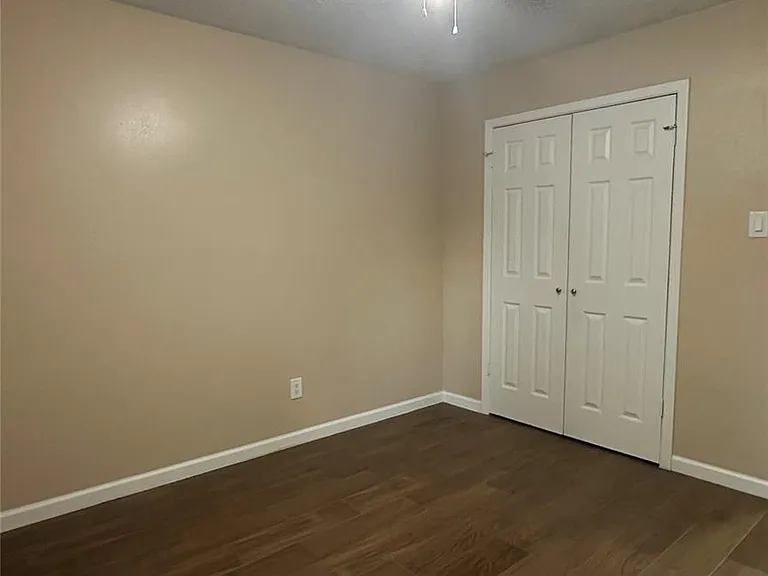 11503 Briar Forest Dr — Photo 22