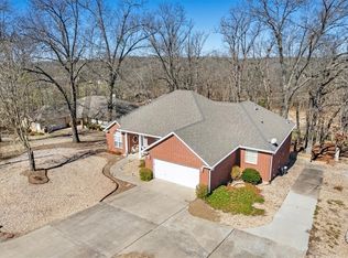 60 Taylor Dr, Bella Vista, AR 72714