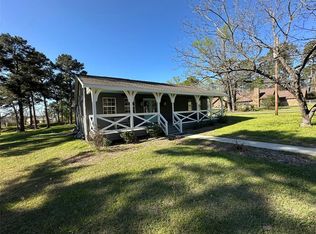 125 Loop Dr, Livingston, TX 77351