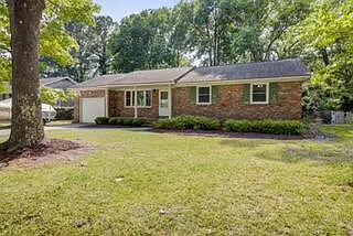 3 bed, 2.0 bath, 1175 sqft, $2,800 — Photo 2