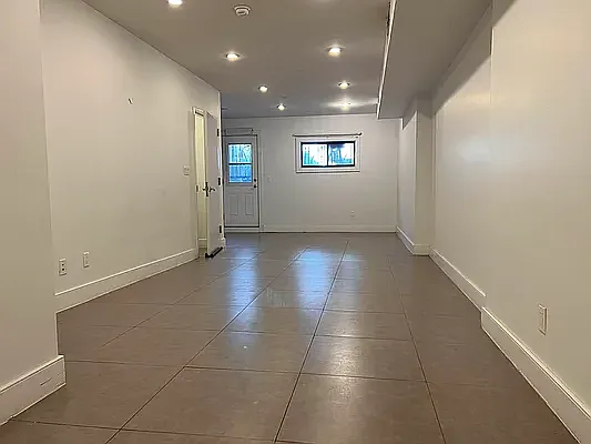 Rented by Oxford Property Group | media 7