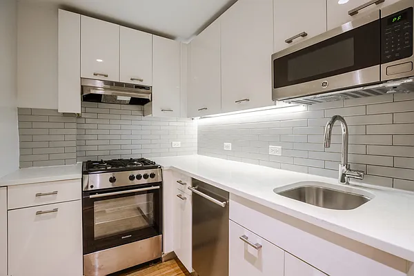 Rented by MNS | media 83