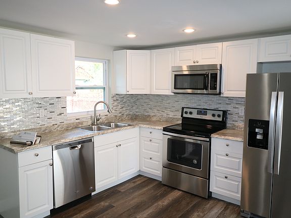 5th image of 2535 Boyd Dr