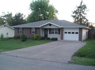 1210 McClure Ln, Mountain Home, AR 72653